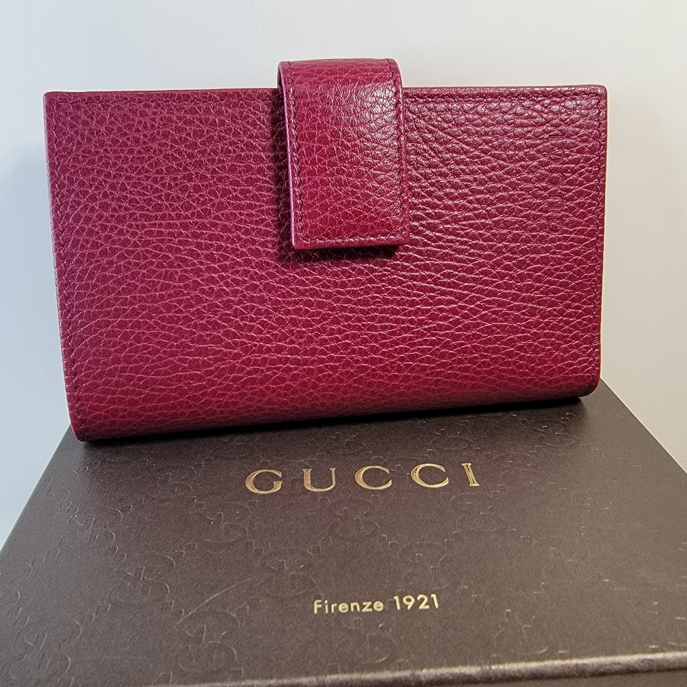 GUCCI Auth Bordeaux Leather Trifold Wallet, like New, Full Inclusion